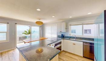 53-898  Kamehameha Hwy Hauula, Kaneohe home - photo 4 of 25