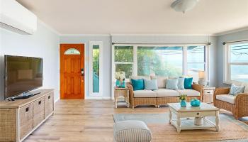 53-898  Kamehameha Hwy Hauula, Kaneohe home - photo 6 of 25