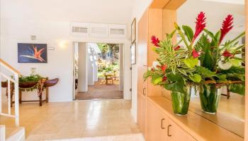 542  Ahina Street Kahala Area, Diamond Head home - photo 3 of 25