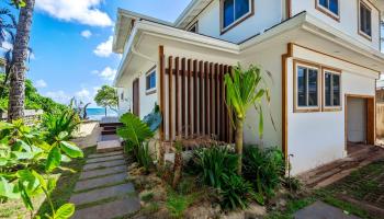 54-223  Kamehameha Hwy Hauula, Kaneohe home - photo 3 of 25