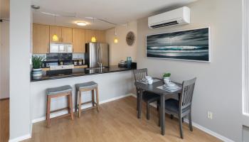 NUUANU BROOKSIDE condo # 1501, Honolulu, Hawaii - photo 5 of 22