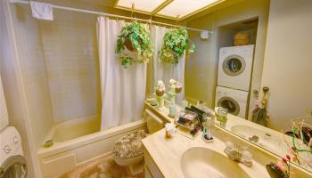 Nuuanu Brookside condo # 2206, Honolulu, Hawaii - photo 4 of 15