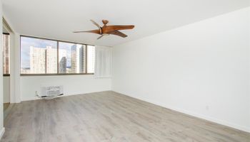 Kukui Plaza condo # D1703, Honolulu, Hawaii - photo 3 of 24 Kukui Plaza condo # D1703, Honolulu, Hawaii - photo 3 of 24