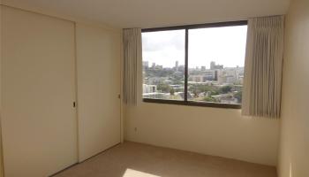 Kukui Plaza condo # D1706, Honolulu, Hawaii - photo 5 of 13