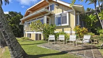 5517 Kalanianaole Hwy Niu Beach, Diamond Head home - photo 2 of 17 5517 Kalanianaole Hwy Niu Beach, Diamond Head home - photo 2 of 17