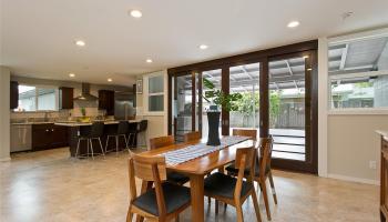 5540 Kawaikui Street Niu Valley, Diamond Head home - photo 1 of 19 5540 Kawaikui Street Niu Valley, Diamond Head home - photo 1 of 19