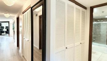 555 Hahaione St Honolulu - Rental - photo 6 of 25