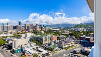 Keauhou Place condo # 1811, Honolulu, Hawaii - photo 4 of 20