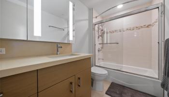 Keauhou Place condo # 4202, Honolulu, Hawaii - photo 5 of 22