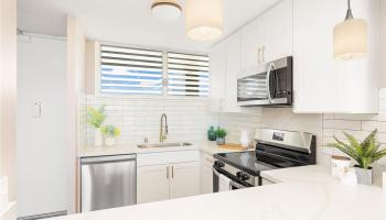 Ala Wai Plaza Skyrise condo # 1904, Honolulu, Hawaii - photo 6 of 25