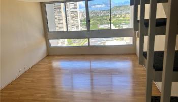 555 University Ave Honolulu - Rental - photo 3 of 13