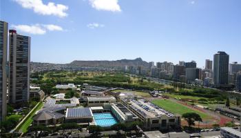 555 University Ave Honolulu - Rental - photo 1 of 8