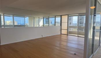 555 University Ave Honolulu - Rental - photo 2 of 22