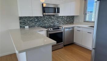 555 University Ave Honolulu - Rental - photo 5 of 22