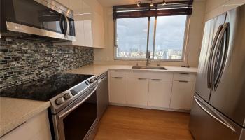 555 University Ave Honolulu - Rental - photo 6 of 22