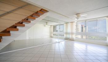 555 University Ave Honolulu - Rental - photo 4 of 18