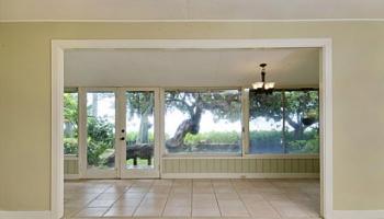 5555 Kalanianaole Hwy Niu Beach, Diamond Head home - photo 4 of 10 5555 Kalanianaole Hwy Niu Beach, Diamond Head home - photo 4 of 10