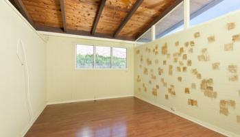 5572 Pia St Niu Valley, Diamond Head home - photo 1 of 10 5572 Pia St Niu Valley, Diamond Head home - photo 1 of 10