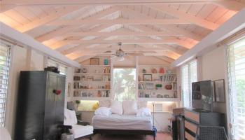 5578 Pia St Honolulu - Rental - photo 6 of 25