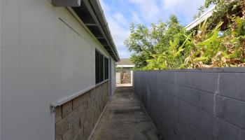 569 Kaumakani Street Honolulu - Rental - photo 3 of 23 569 Kaumakani Street Honolulu - Rental - photo 3 of 23