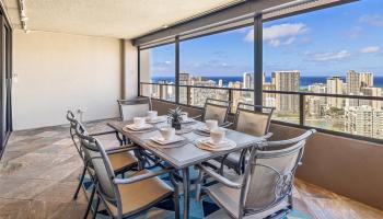 Royal Iolani condo # PH7, Honolulu, Hawaii - photo 3 of 25