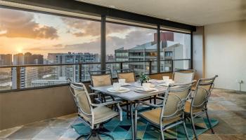 Royal Iolani condo # PH7, Honolulu, Hawaii - photo 4 of 25