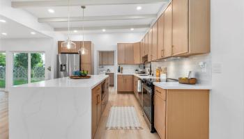 584  Kipuka Place Coconut Grove, Kailua home - photo 4 of 25