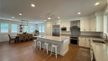 5872 Haleola Street Honolulu - Rental - photo 3 of 22