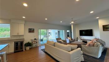 5872 Haleola Street Honolulu - Rental - photo 5 of 22