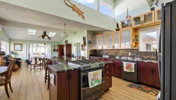 589  Iana Street Enchanted Lake, Kailua home - photo 2 of 25