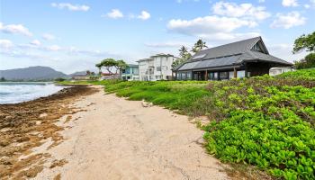 592  Kaimalino Street Kaimalino, Kailua home - photo 5 of 25