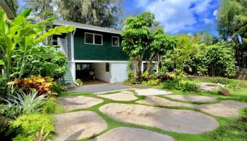 59-495 Ke Waena Road Sunset Area, North Shore home - photo 2 of 25 59-495 Ke Waena Road Sunset Area, North Shore home - photo 2 of 25