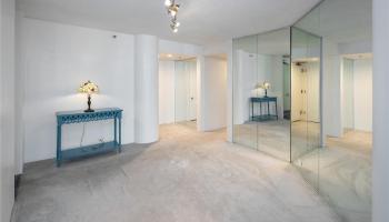 Honolulu Tower condo # 1202, Honolulu, Hawaii - photo 4 of 17