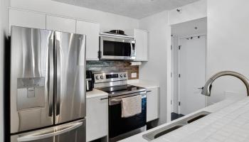 Honolulu Tower condo # 1706, Honolulu, Hawaii - photo 5 of 17