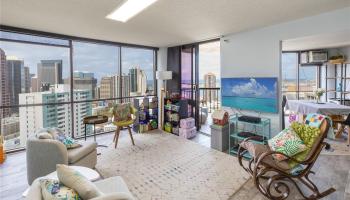 Honolulu Tower condo # 2701, Honolulu, Hawaii - photo 5 of 17