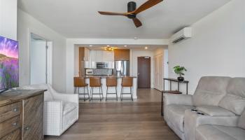 The Collection condo # 3006, Honolulu, Hawaii - photo 4 of 8