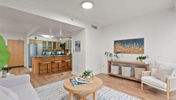 Keola Lai condo # 2407, Honolulu, Hawaii - photo 4 of 22