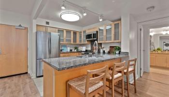 Keola Lai condo # 2407, Honolulu, Hawaii - photo 6 of 22