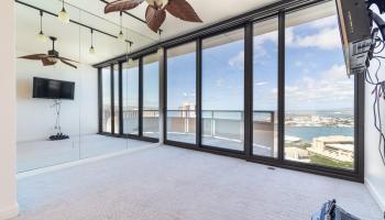 600 Queen St Honolulu - Rental - photo 4 of 25