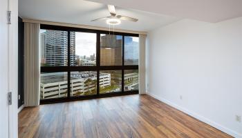 600 Queen St Honolulu - Rental - photo 2 of 18