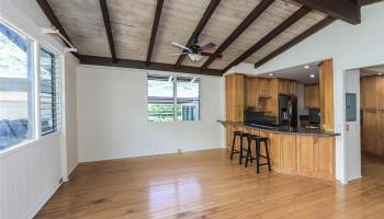 6017  Kaupalena Street Kuliouou, Diamond Head home - photo 3 of 24