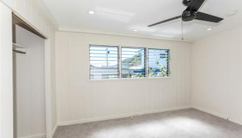 6017  Kaupalena Street Kuliouou, Diamond Head home - photo 5 of 24