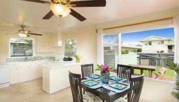 607 Auwai St Coconut Grove, Kailua home - photo 2 of 7 607 Auwai St Coconut Grove, Kailua home - photo 2 of 7