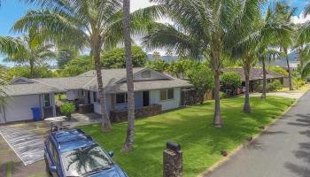 61 Wilikoki Place Kailua - Rental - photo 1 of 20