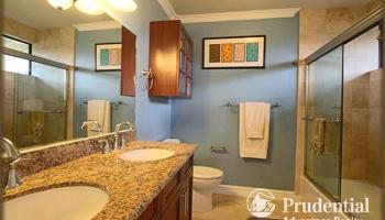 6136 Kalanianaole Hwy Kuliouou, Diamond Head home - photo 4 of 15 6136 Kalanianaole Hwy Kuliouou, Diamond Head home - photo 4 of 15