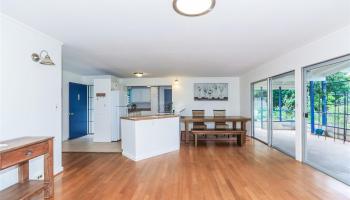 614  Ululani Street Olomana, Kailua home - photo 4 of 24