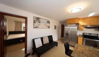 617 7th Ave Honolulu - Rental - photo 3 of 7