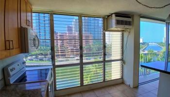 Ala Wai Manor condo # 703, Honolulu, Hawaii - photo 5 of 25