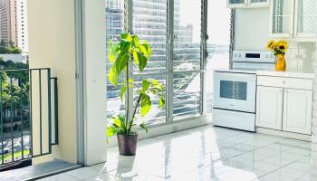 Ala Wai Manor condo # 902, Honolulu, Hawaii - photo 1 of 24