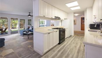 626  Papalani Street Enchanted Lake, Kailua home - photo 6 of 25